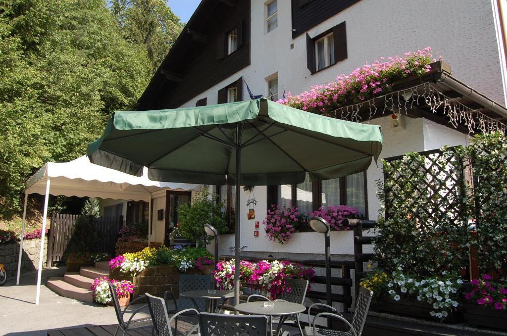 Chalet Fiocco Di Neve Pinzolo Exterior photo