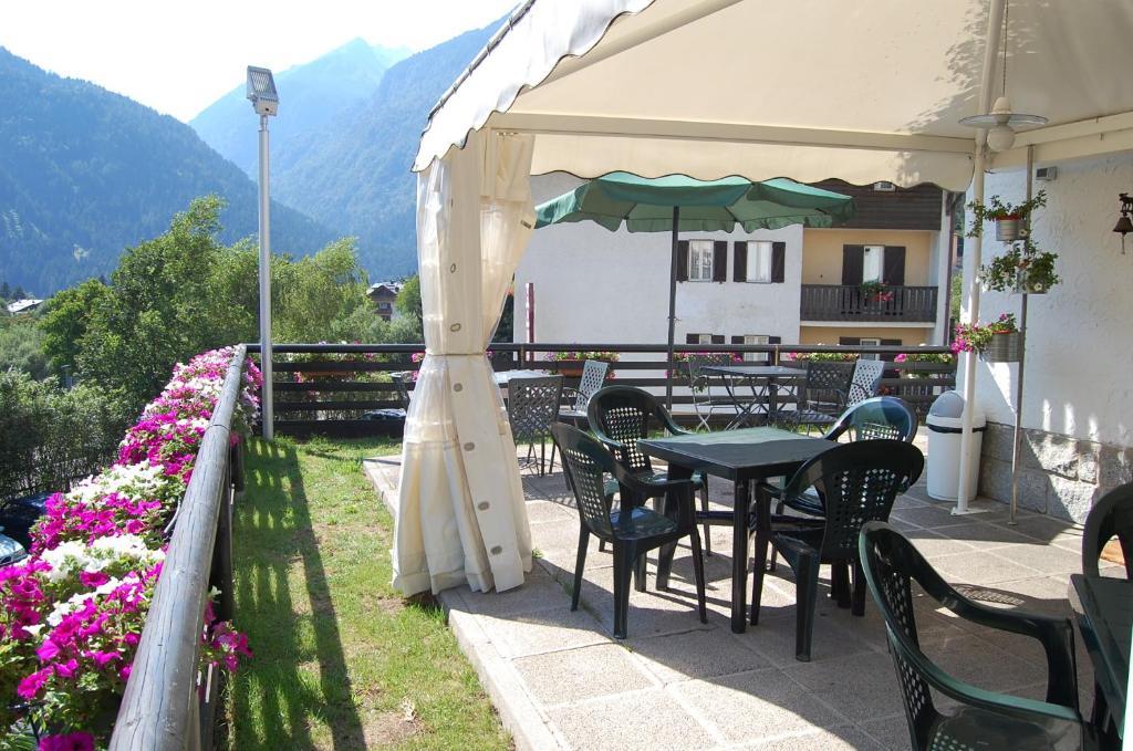 Chalet Fiocco Di Neve Pinzolo Exterior photo