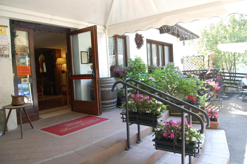Chalet Fiocco Di Neve Pinzolo Exterior photo